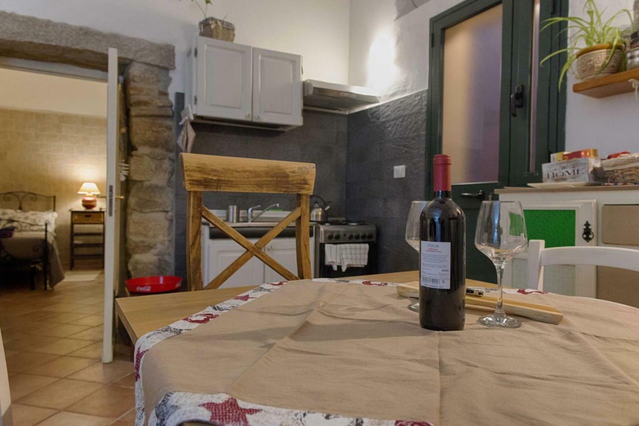 La Casetta Al Centro Di オルビア エクステリア 写真